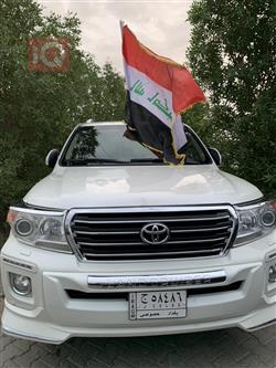 تۆیۆتا لاند کروزەر